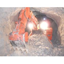 履帶式扒渣機(jī)的優(yōu)缺點 蘭州扒渣機(jī) 永利通 查看