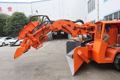 生產(chǎn)扒渣機(jī)功能,履帶挖掘裝載機(jī)